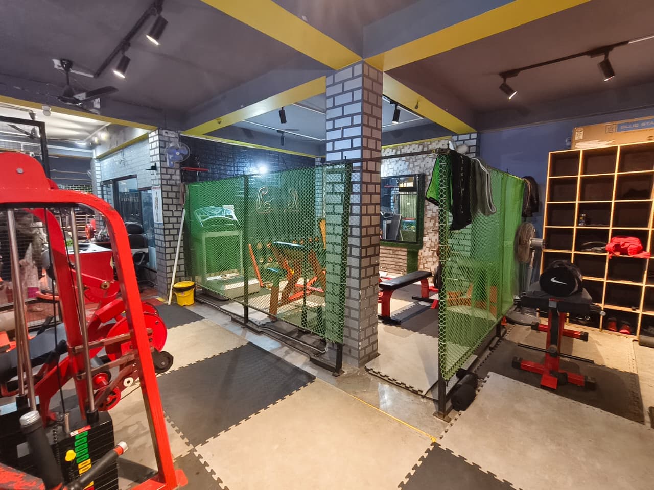 Lockers and changing at Samz Fitness Hub, Siliguri